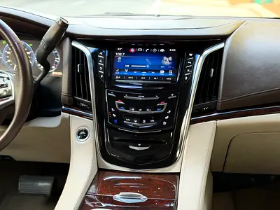 صورة مصغرة 12 لـ 2015 Cadillac ESCALADE