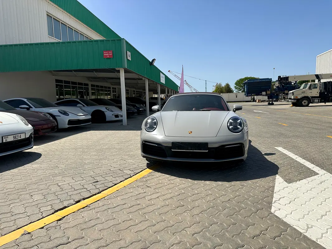 بورشه 911 2023