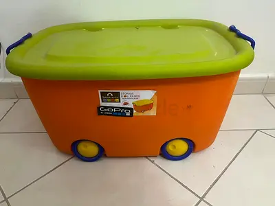 Plastic storage box
