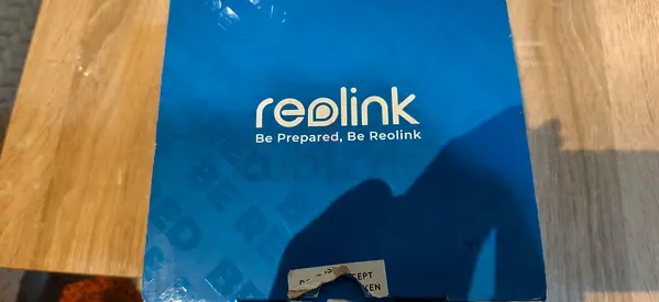 Reolink Security Camera and door bell (boxed) - Unopened/Reolink Camera Kit