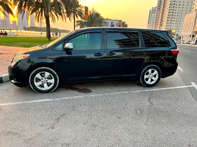 صورة 7 لـ 2017 Toyota SIENNA