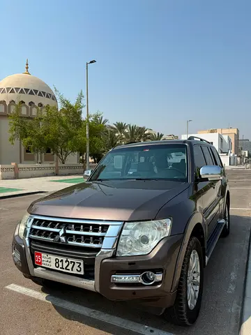 Mitsubishi Pajero 2015 GLS Top Line GCC Specs ENGINE 3.8 L