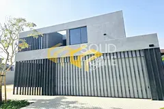 Spacious Villa | Close to Pool | Non-Negotiable