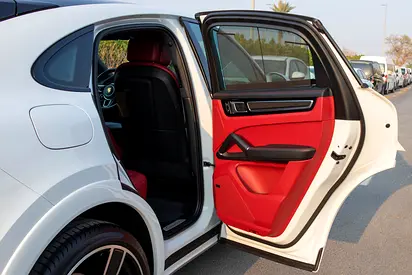 2023 Porsche CAYENNE — миниатюра 20