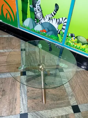 Center table for sale perfect condition