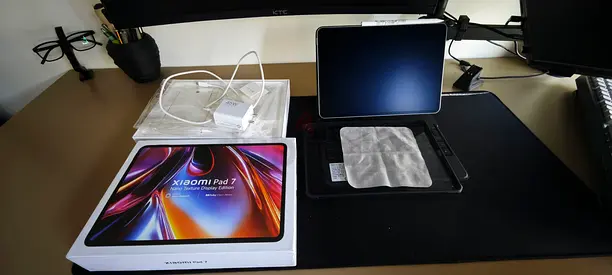 🚨 LIKE NEW: Green Xiaomi Pad 7 (12GB RAM) - Nano Texture Edition + Full Setup!