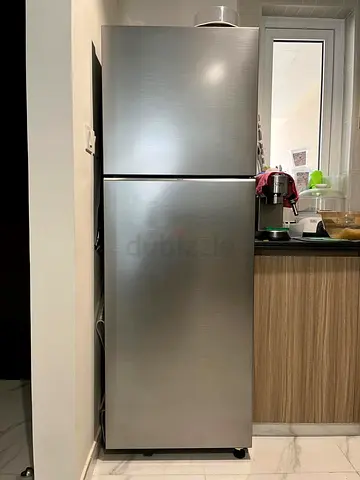 Samsung Top-Freezer Refrigerator - Good Condition, 2-Door