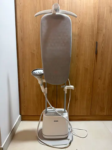 Milano 2400W Light Grey Garment Steamer with Multi-Angle Ironing Board EC9101-GS