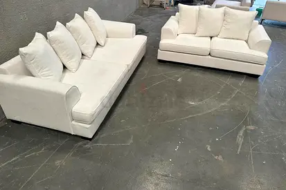 Same like new condition the one brand Kingston sofa set