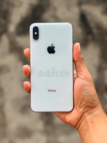White Apple iPhone X in good condition