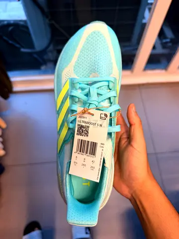 Adidas Ultraboost 5 Light blue Adidas running shoes - new with tags, size 42