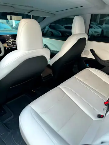 صورة 7 لـ 2024 Tesla MODEL 3