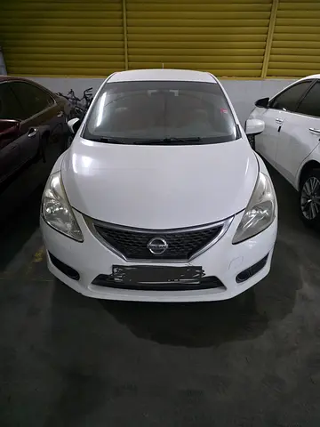 صورة 1 لـ 2015 Nissan TIIDA