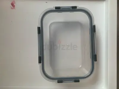 Airtight Glass Tupperware Food Storage Container with Snap Locks (Used)