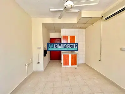 Studio flat available in Muwaileh
