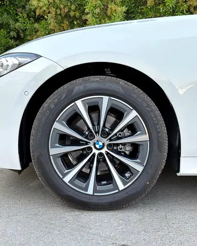 BMW 3 Series 318i, миниатюра 7