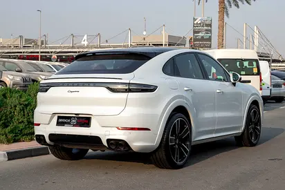 صورة 4 لـ 2023 Porsche CAYENNE