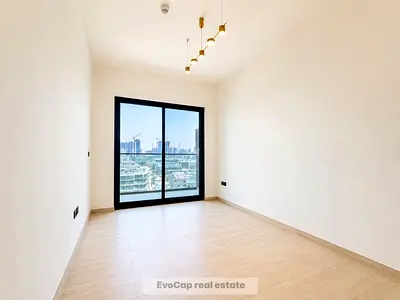 PRIME LOCATION - OPEN VIEW - SMART HOME