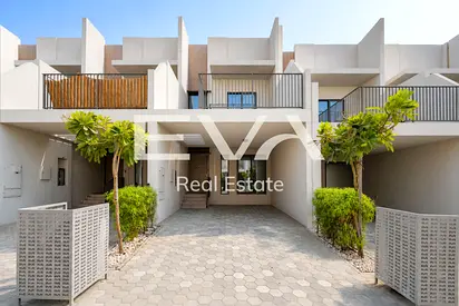 BRAND NEW | UNFURNISHED | VACANT