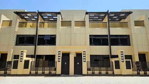 READY | SPACIOUS 3BR TOWNHOUSE | MAID'S ROOM | PRIVATE GARDEN | Different Payment Options