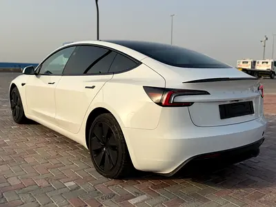 صورة 4 لـ 2025 Tesla MODEL 3