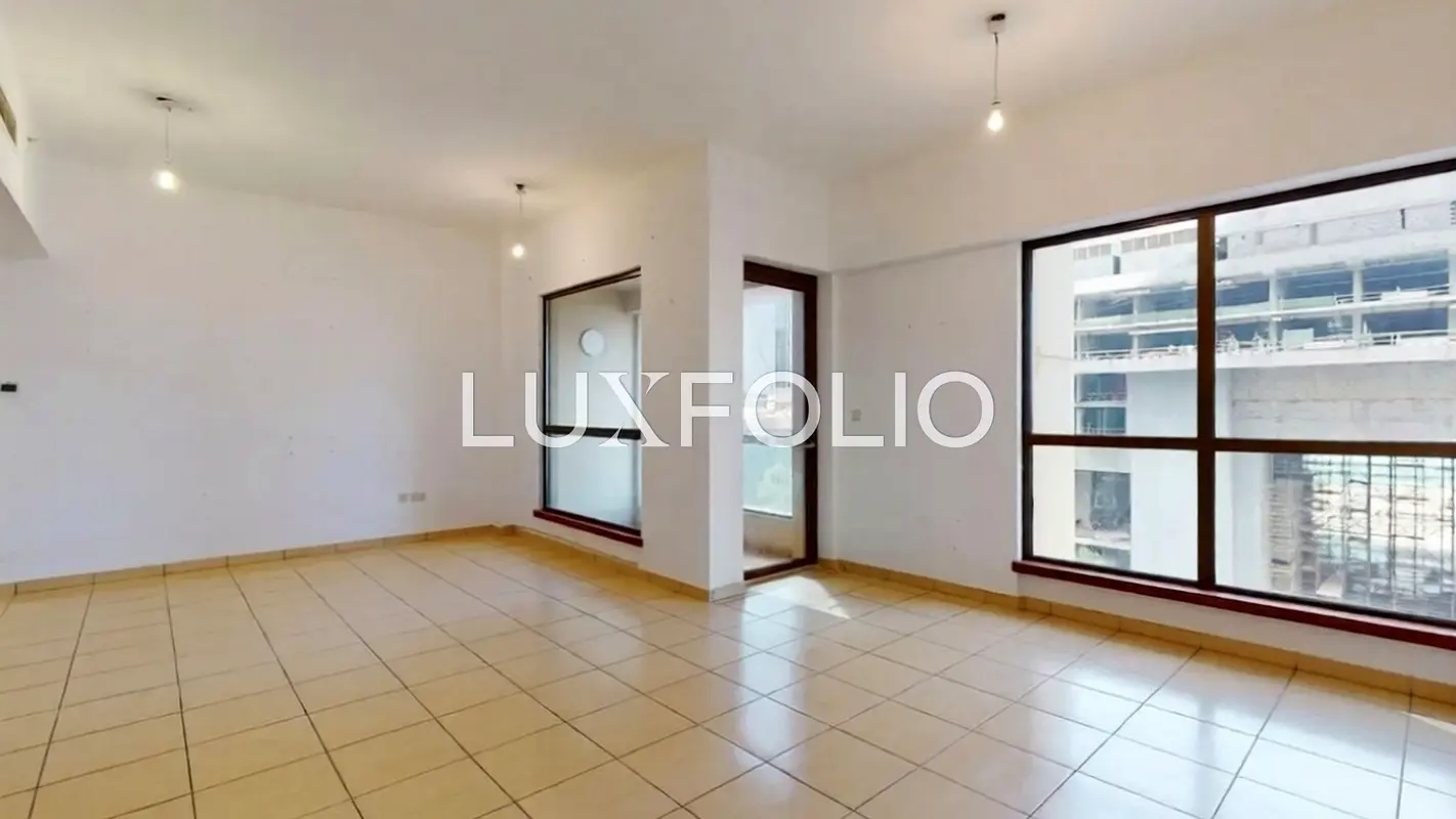 3 Bedrooms | Sea Views | Well Maintained