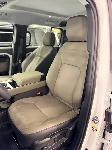 2026 LAND Rover DEFENDER — миниатюра 11