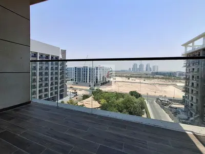 Spacious and Bright | Unfurnished I Open View