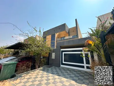 Townhouse for annual rent / On a main street / Attractive price, reasonably negotiable / Strategic