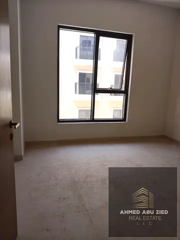 Two bedrooms and a living room, first occupant, with super deluxe finishing, modern design and comfortable spaces, with two balconies and parking, in