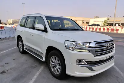 AED 3,360 P.M | TOYOTA | LANDCRUISER | GXR | 4.0L V6 | 2017 | GCC | ORIGINAL PAINT |