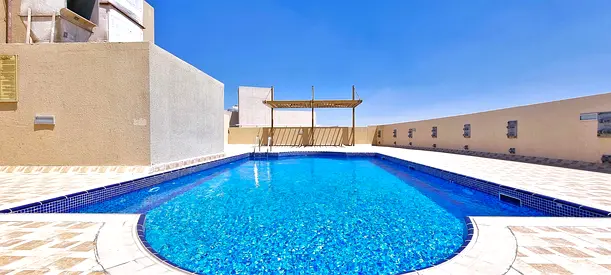 Spacious Studio with Parking -Pool & Gym-DSO
