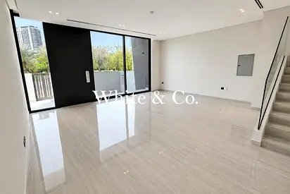 Luxury Townhouse | Unfurnished | Brand New