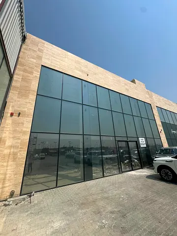 COMMERCIAL SHOWROOM FOR RENT | AL WEAM CENTER | BESIDE SOUQ AL HARAJ
