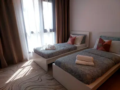 Bedspace For Females only ! Cozy Clean Studio