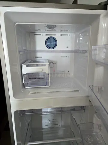 Used Refrigerator / Freezer Interior with Crisper Drawers