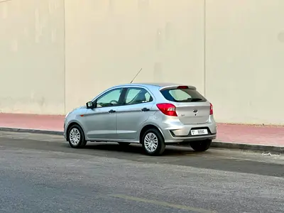2020 FORD FIGO 照片 5