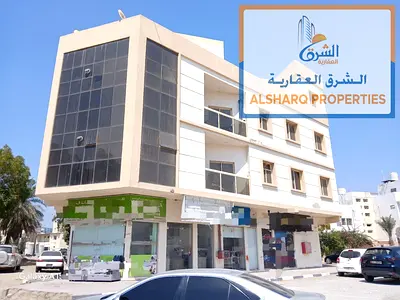 A building for investment with an excellent return on investment, only six years old, with an area of ​​2400 square feet.