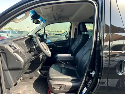 صورة 13 لـ 2021 Toyota GRANVIA