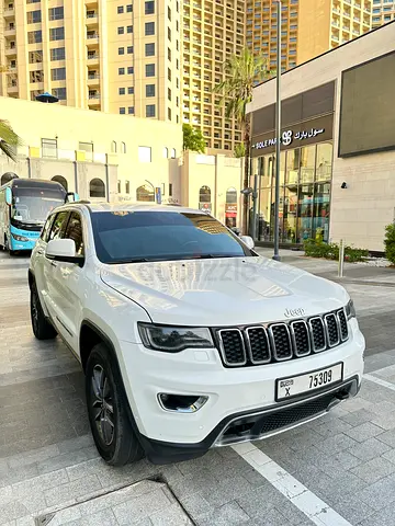 Jeep Grand Cherokee Limited 2018 | GCC Specs | Well Maintained