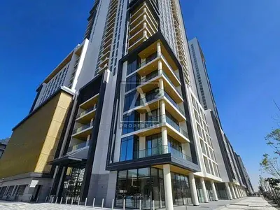 PRIME RETAIL | SPACIOUS | GLASS DISPLAY