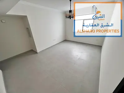 First occupancy - Free gym - Master bedroom - Built-in wardrobes - Balcony - Central air conditioning - Free maintenance - Luxury building entrance