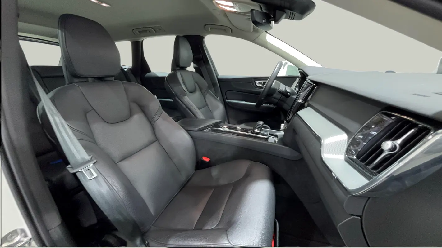 Volvo XC60 2023