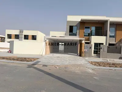 Grand 5BR Villa | Community & City View | Ready to Move In|| Negotiable price