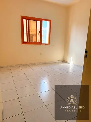 Excellent Space 1 BR + Hall For Rent in Ajman , Al Nuaimiya 1 - Balcony -1 Bath - Split AC -Close to all services and easy access Dubai & Sharjah Exit