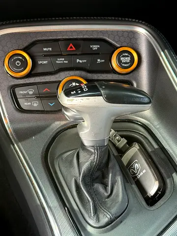 2017 Dodge CHALLENGER 照片 11