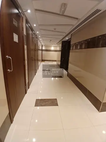LUXURY 1BHK APARTMENT |3 BATHROOMS | BALCONY | 1600 SQ.FT