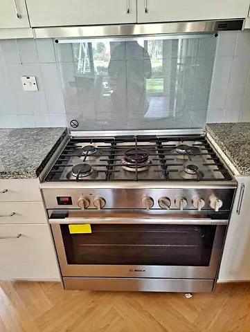 Bosch latest 8th Series Top Gas Oven Electric 90cm
