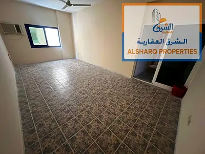 للايجار السنوي النعيميه 3 غرفتين وصاله منفصله 2 حمام تكييف ويندو مساحه كبيره 33 الف 6 دفعات