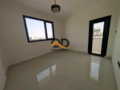 BARAND NEW FAMILY BUILDING 1BHK CANTARAL AC WITH BULCONEY RENT ONLY 40K 2 WASHROOM ( 12 CHAQ PAYMENT